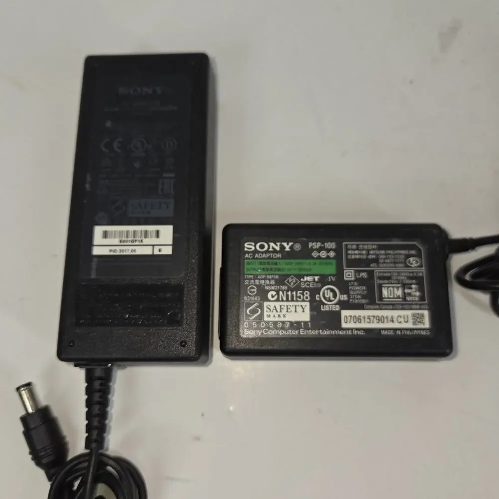 Vtg Sony PSP 100 Charger AC Adapter Power Supply Video Games Gaming CUH ZAC1 Lot